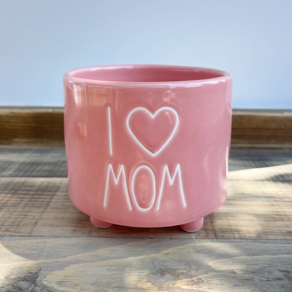 Rae Dunn I Love Mom Pink Planter